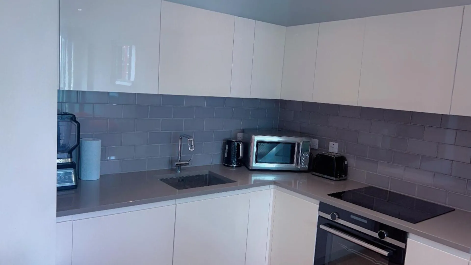 Ds Rentals - Entire 1 Bedroom Apartment London United Kingdom